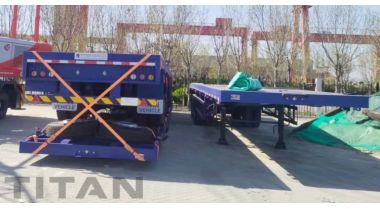 A Set of Tri Axle Flatbed Trailer is gonna ship to Tanzania