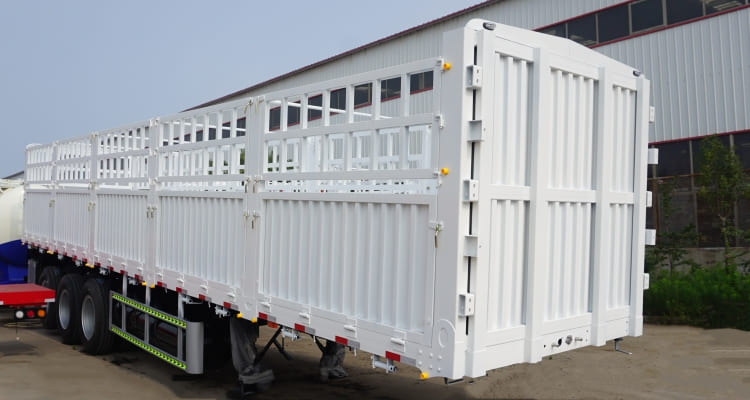 Tri Axle Livestock Fence Truck Semi Trailer for Sale in Zimbabwe Harare